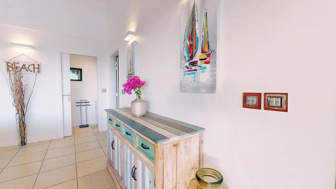 Villa L'Hacienda: Seaside Luxury with Pool, Jacuzzi & Garden Saint-Francois  Guadeloupe
